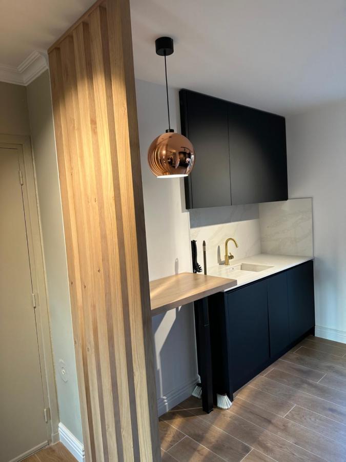 Minois Apartment Saint-Genet-Lerpt Exterior photo